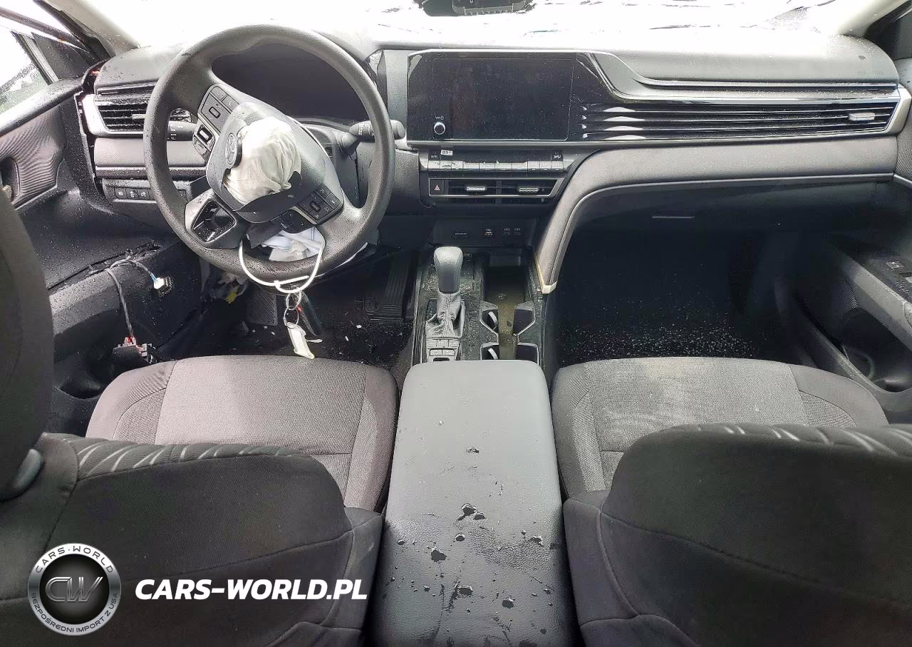 2026 Toyota Camry Le VIN:4T1DAACK8TU730829 - 8