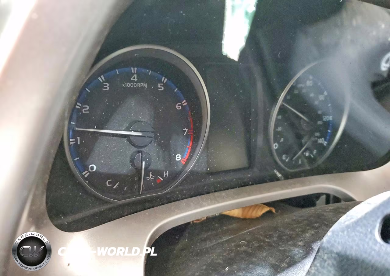2018 Toyota Rav4 Le VIN:JTMZFREV3JJ153840 - 9
