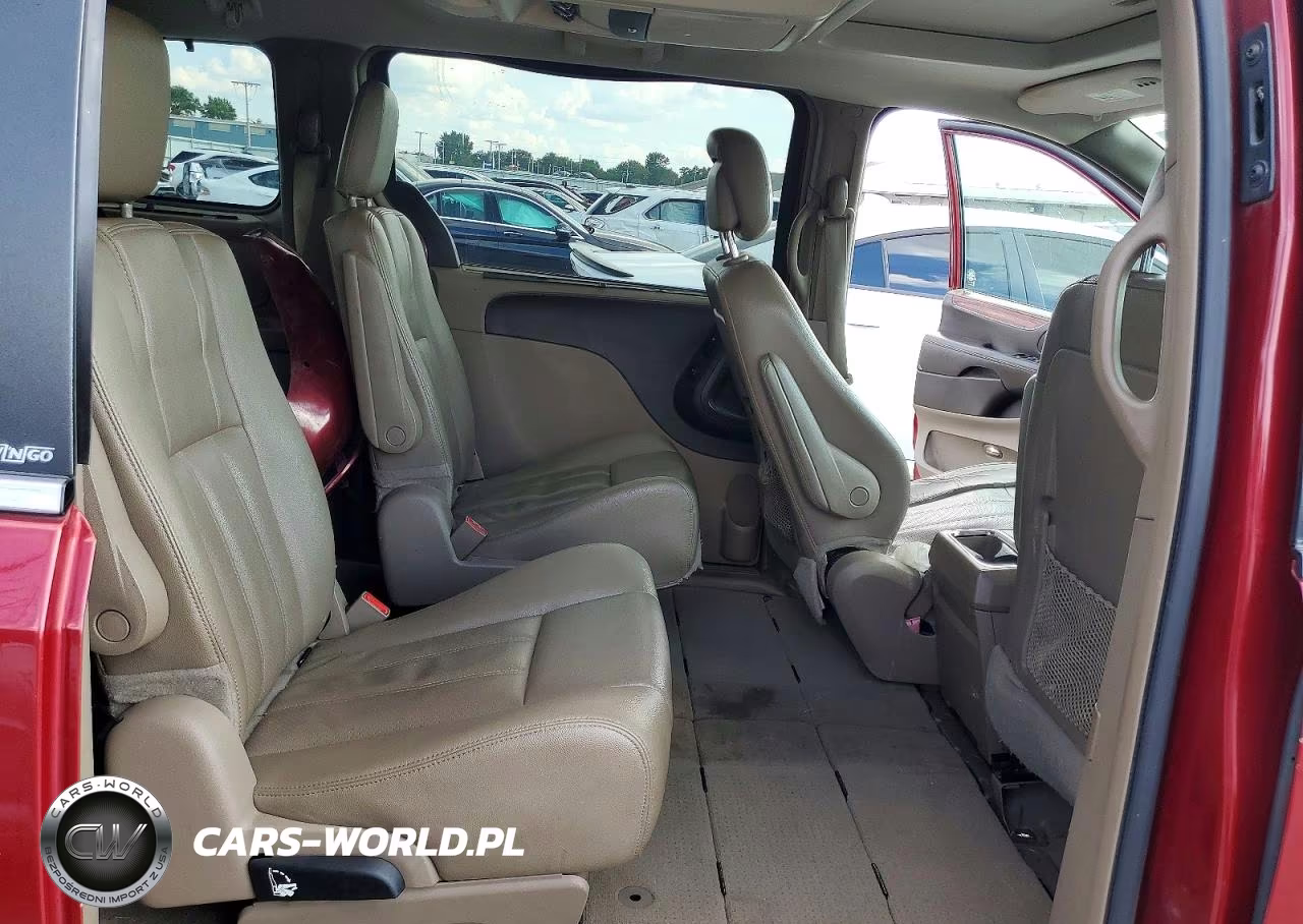 2014 Chrysler Town & Country Touring L VIN:2C4RC1CG6ER304041 - 11