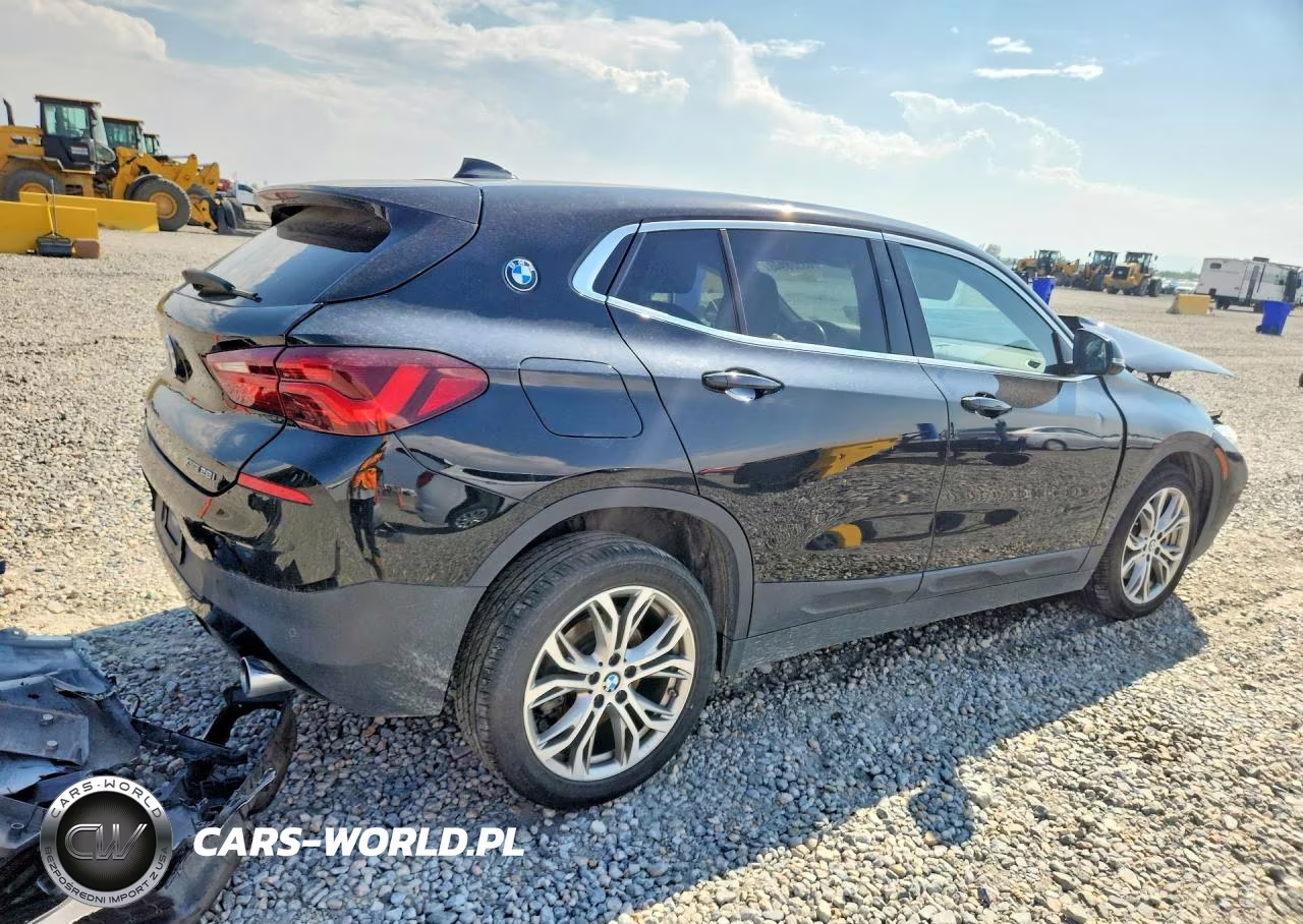 2022 BMW X2 xDrive28I VIN:WBXYJ1C00N5U42145 - 3