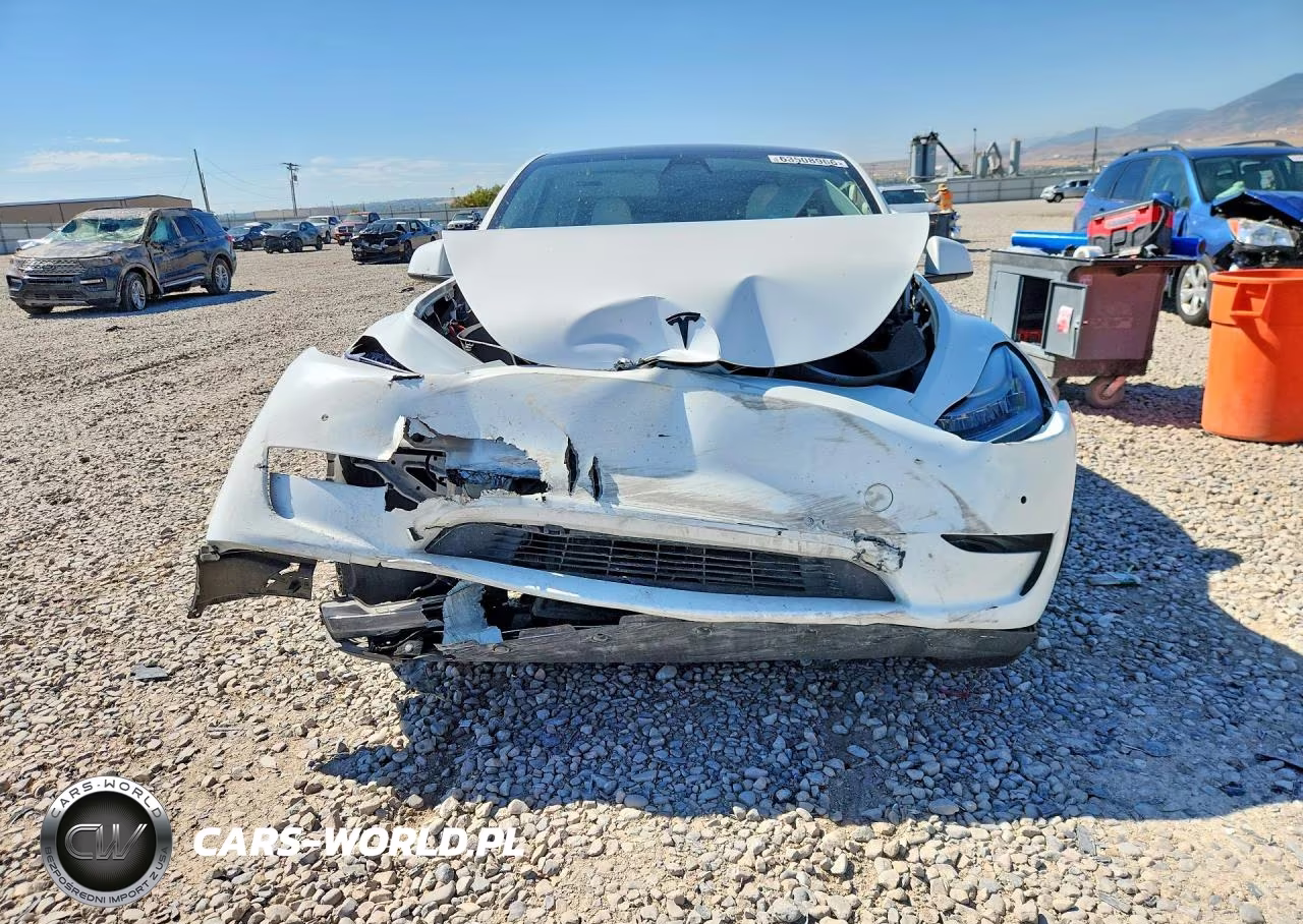2021 Tesla Model Y VIN:5YJYGDEE7MF074176 - 5