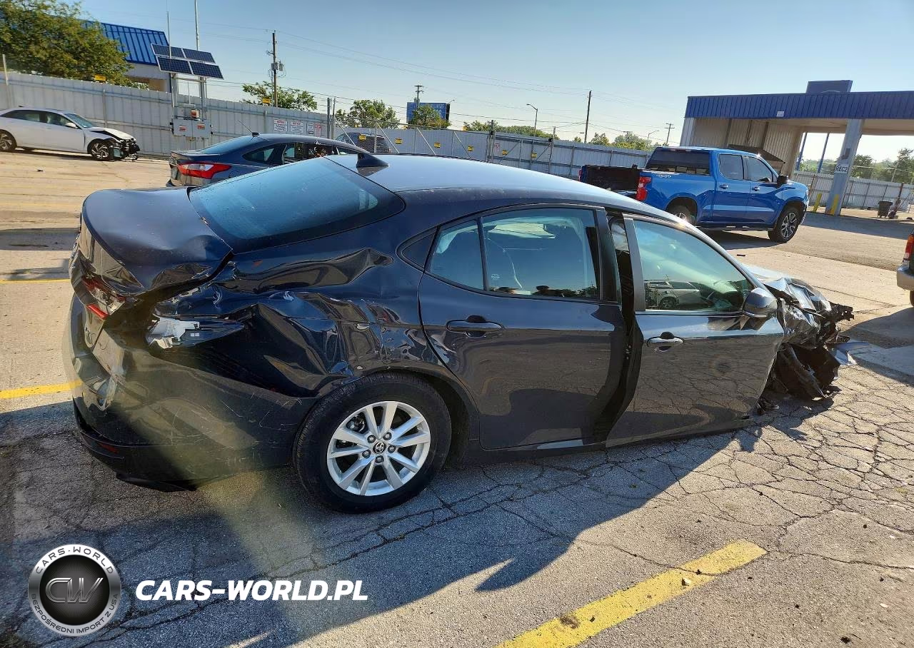 2025 Toyota Camry Le VIN:4T1DAACK7SU001669 - 3