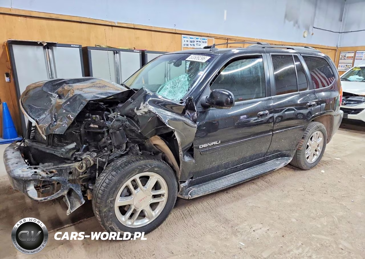 2009 GMC Envoy Denali – zdjęcie 1 z 14