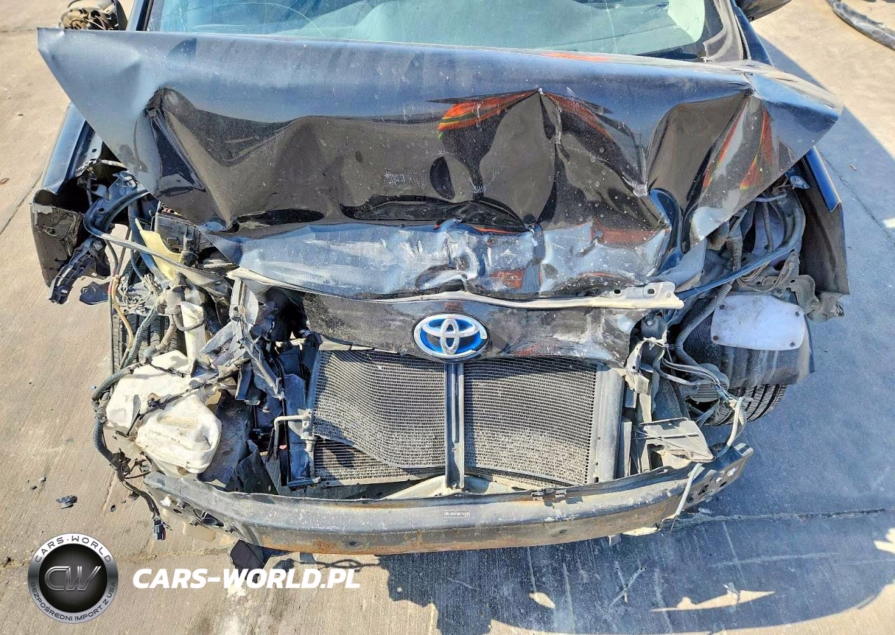 2012 Toyota Prius C Four VIN:JTDKDTB3XC1513180 - 11