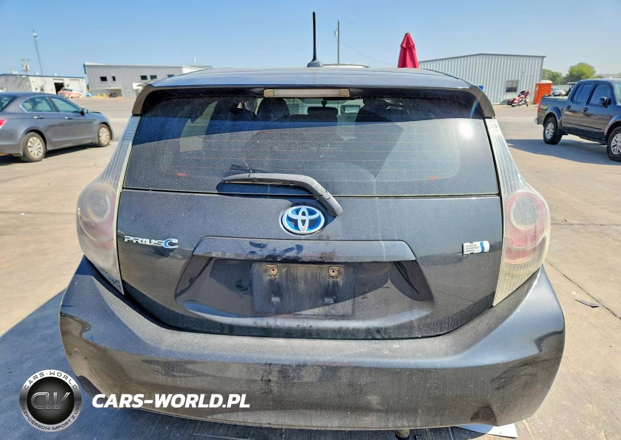 2012 Toyota Prius C Four VIN:JTDKDTB3XC1513180 - 6