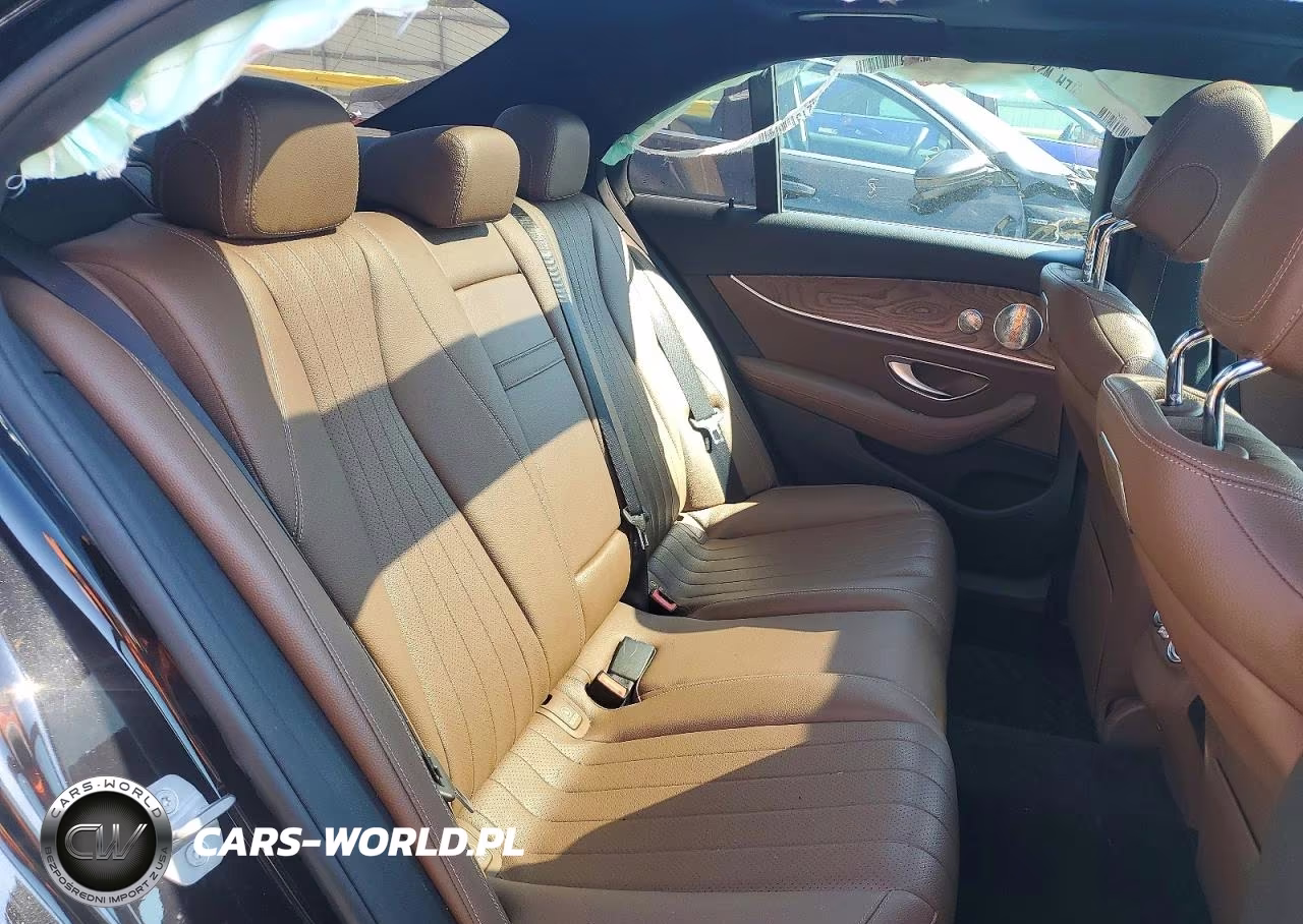 2018 Mercedes-Benz E 300 4Matic VIN:WDDZF4KBXJA328460 - 10