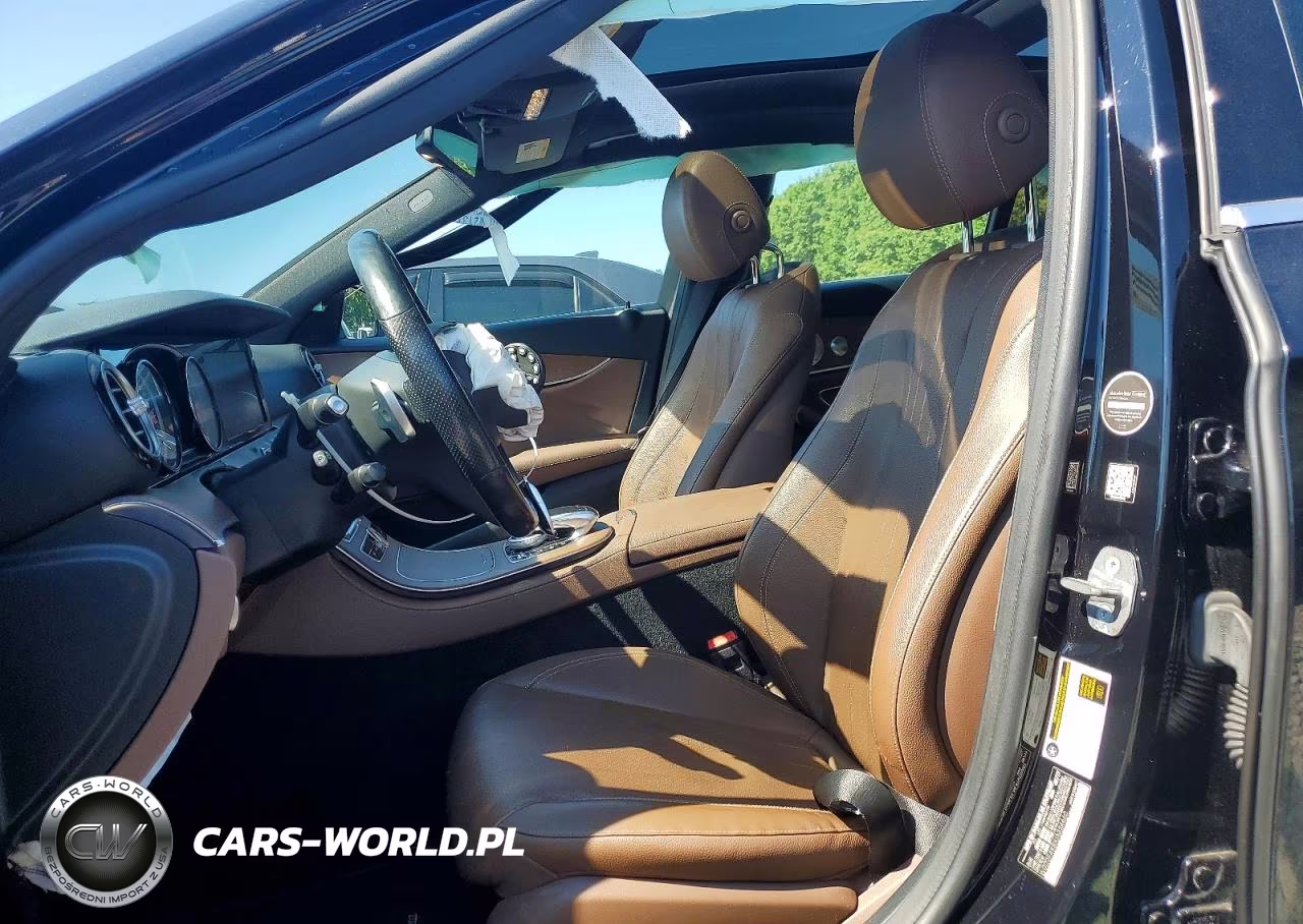 2018 Mercedes-Benz E 300 4Matic VIN:WDDZF4KBXJA328460 - 7