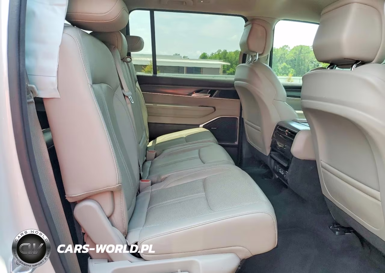 2024 Jeep Wagoneer Series Ii VIN:1C4SJUBP2RS127535 - 11
