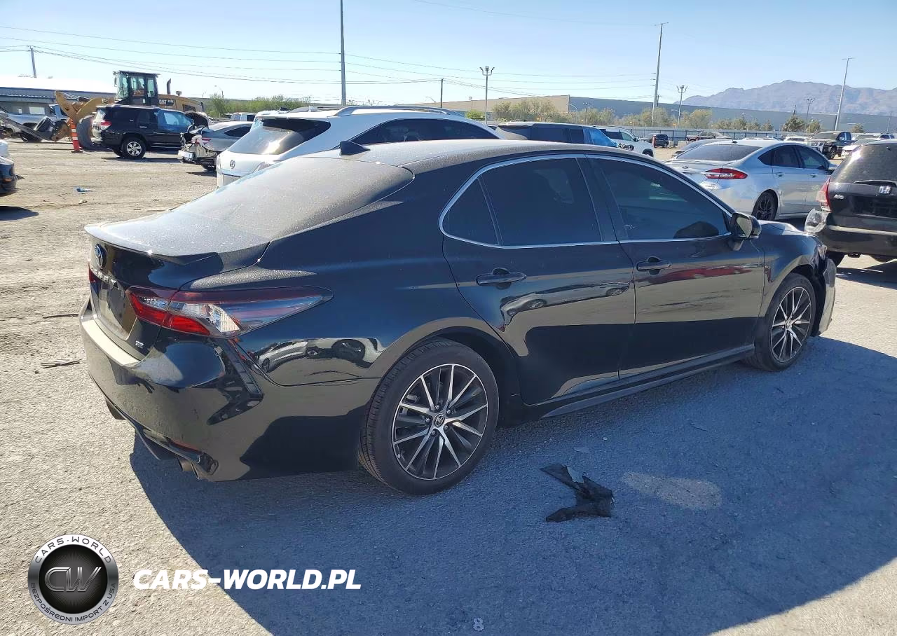 2024 Toyota Camry Se VIN:4T1G11AKXRU852584 - 3