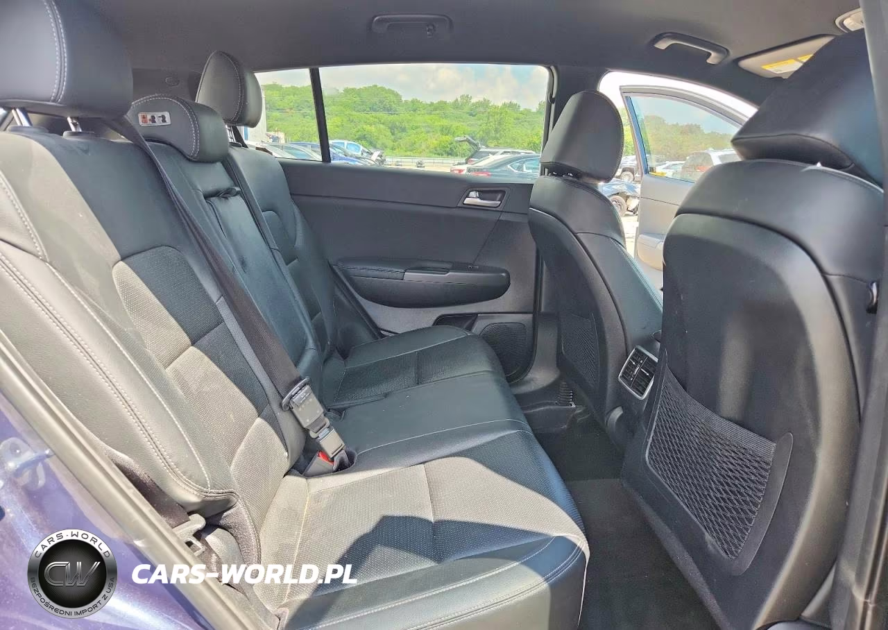 2020 Kia Sportage S VIN:KNDP63AC8L7634787 - 11