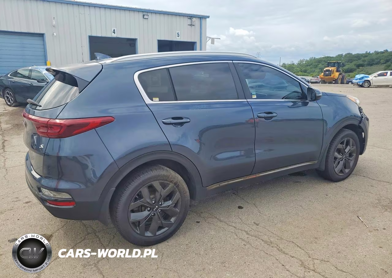 2020 Kia Sportage S VIN:KNDP63AC8L7634787 - 3