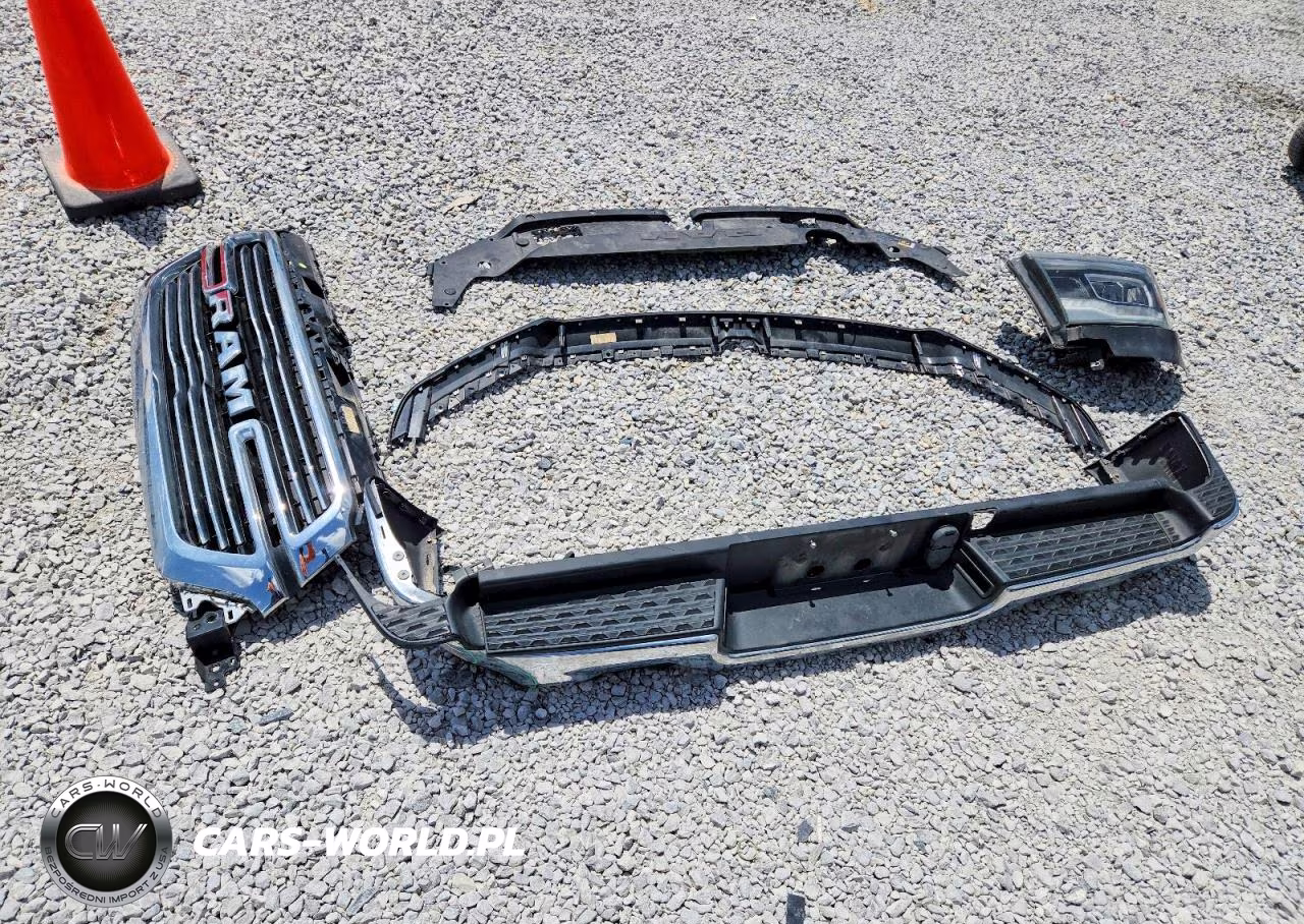 2022 Ram 1500 Laramie VIN:1C6SRFJT9NN208146 - 12