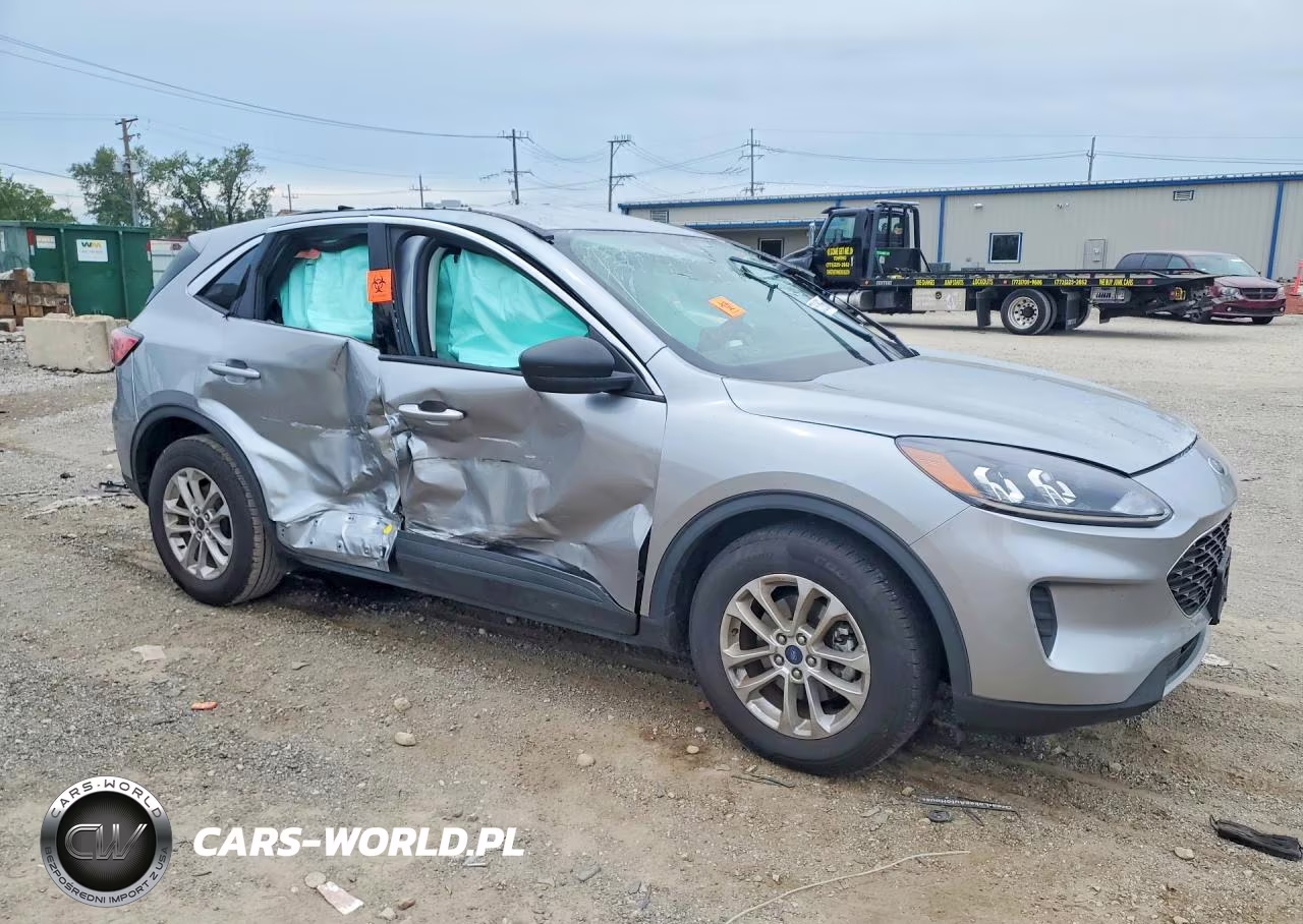 2022 Ford Escape Se VIN:1FMCU0G64NUB96726 - 4