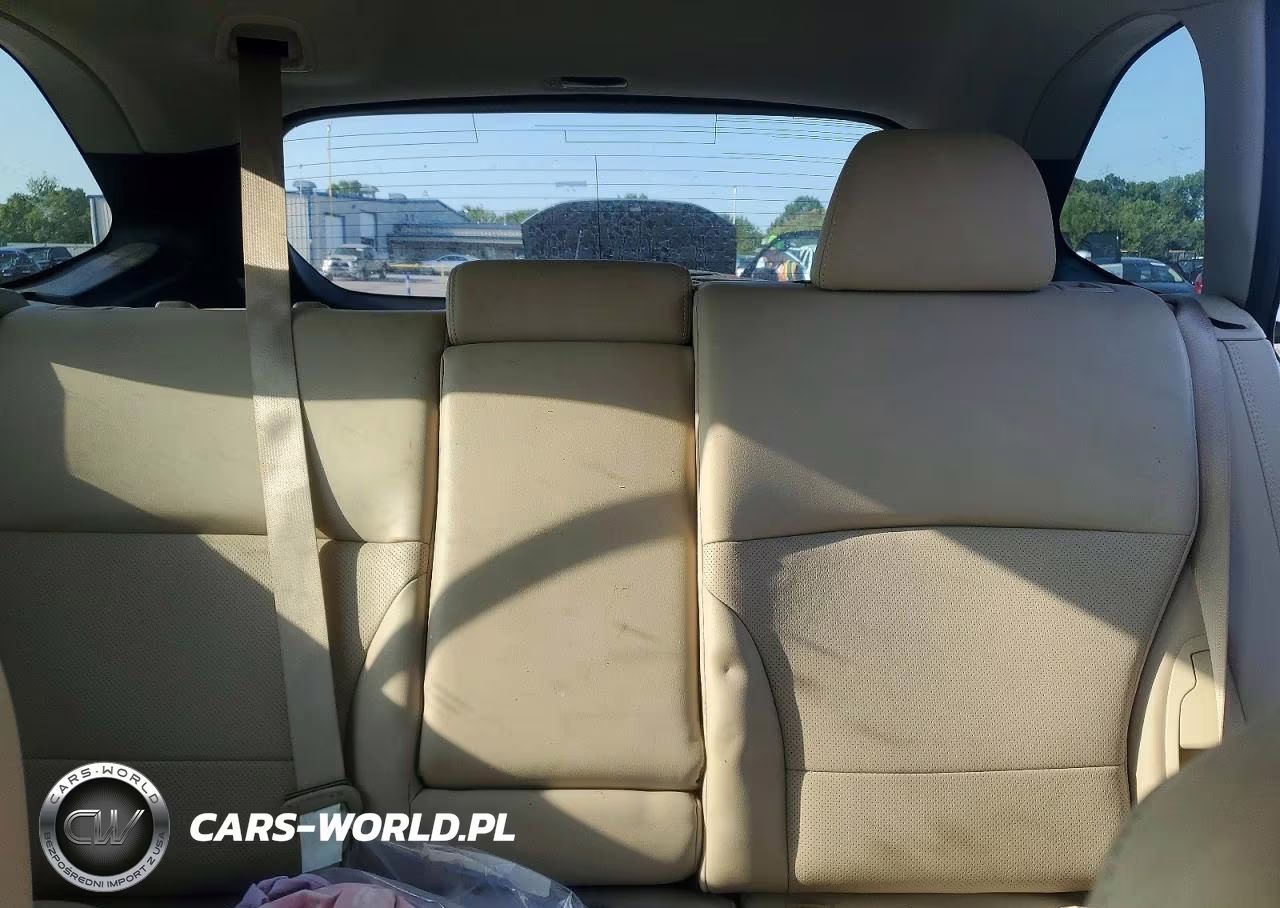 2019 Subaru Outback 3.6R Limited VIN:4S4BSENC2K3310750 - 10