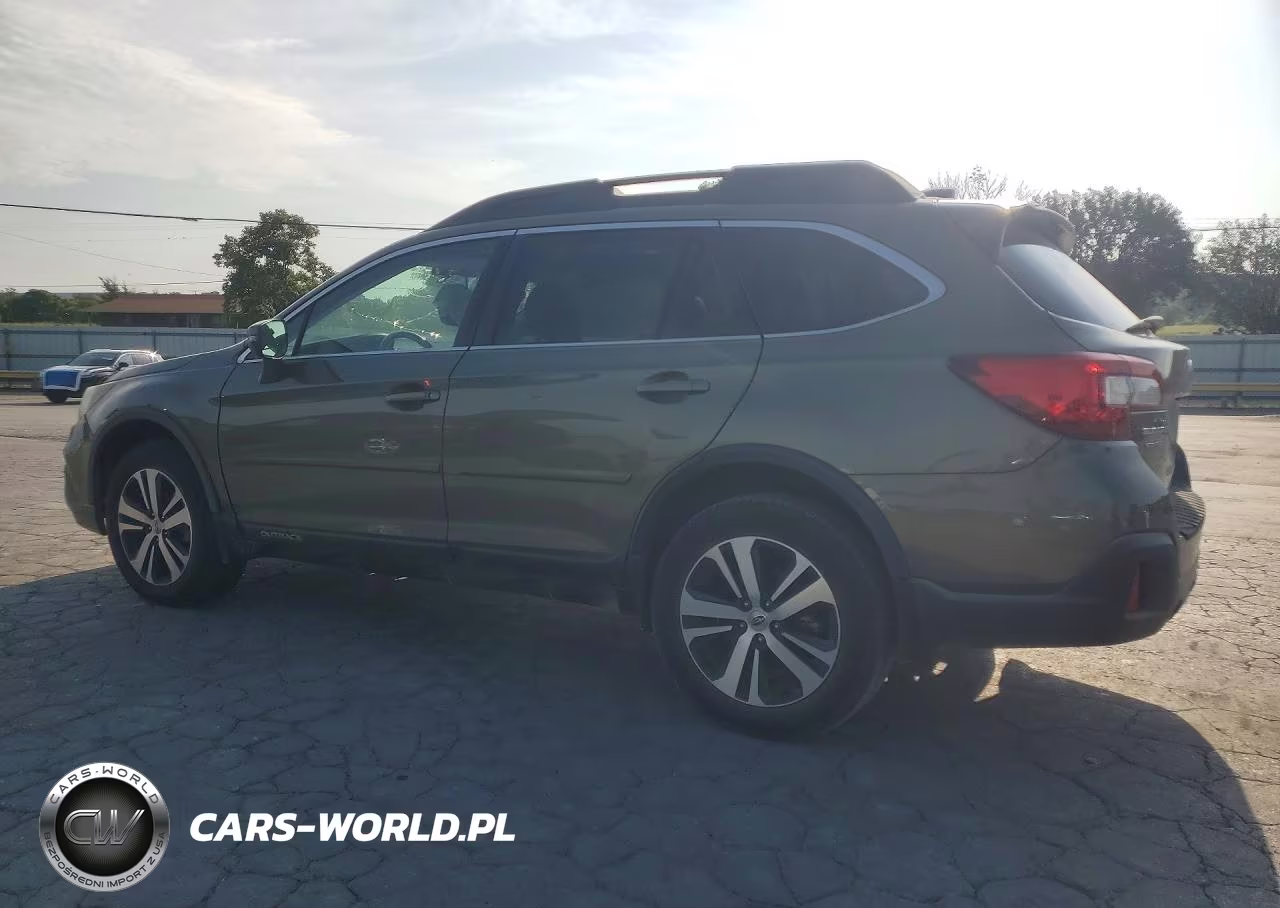 2019 Subaru Outback 3.6R Limited VIN:4S4BSENC2K3310750 - 2