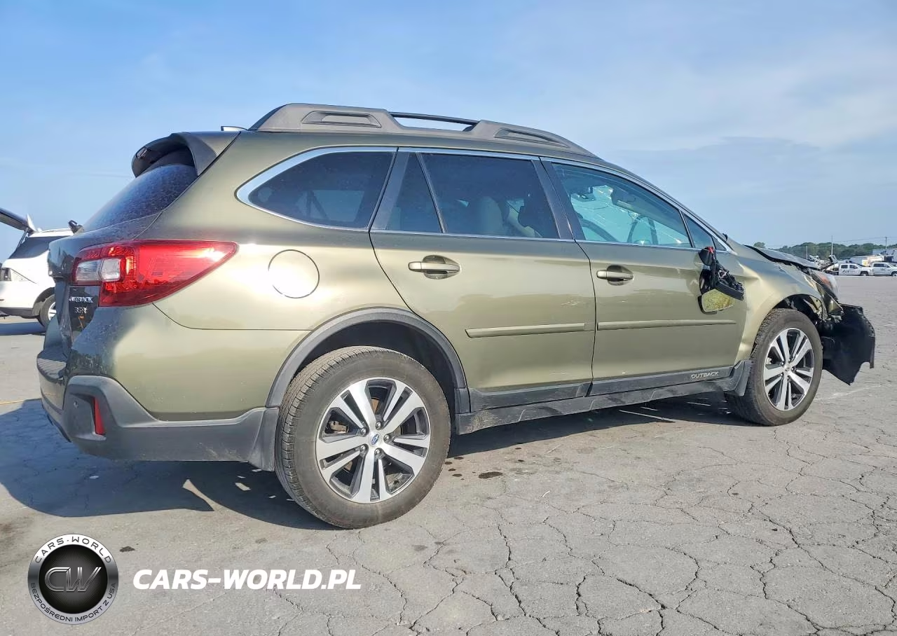 2019 Subaru Outback 3.6R Limited VIN:4S4BSENC2K3310750 - 3