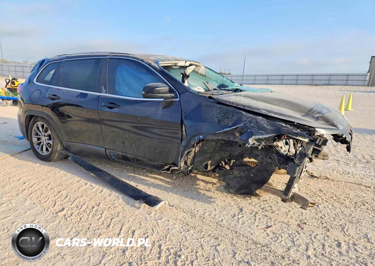 2019 Jeep Cherokee Latitude Plus VIN:1C4PJLLB5KD205691 - 4