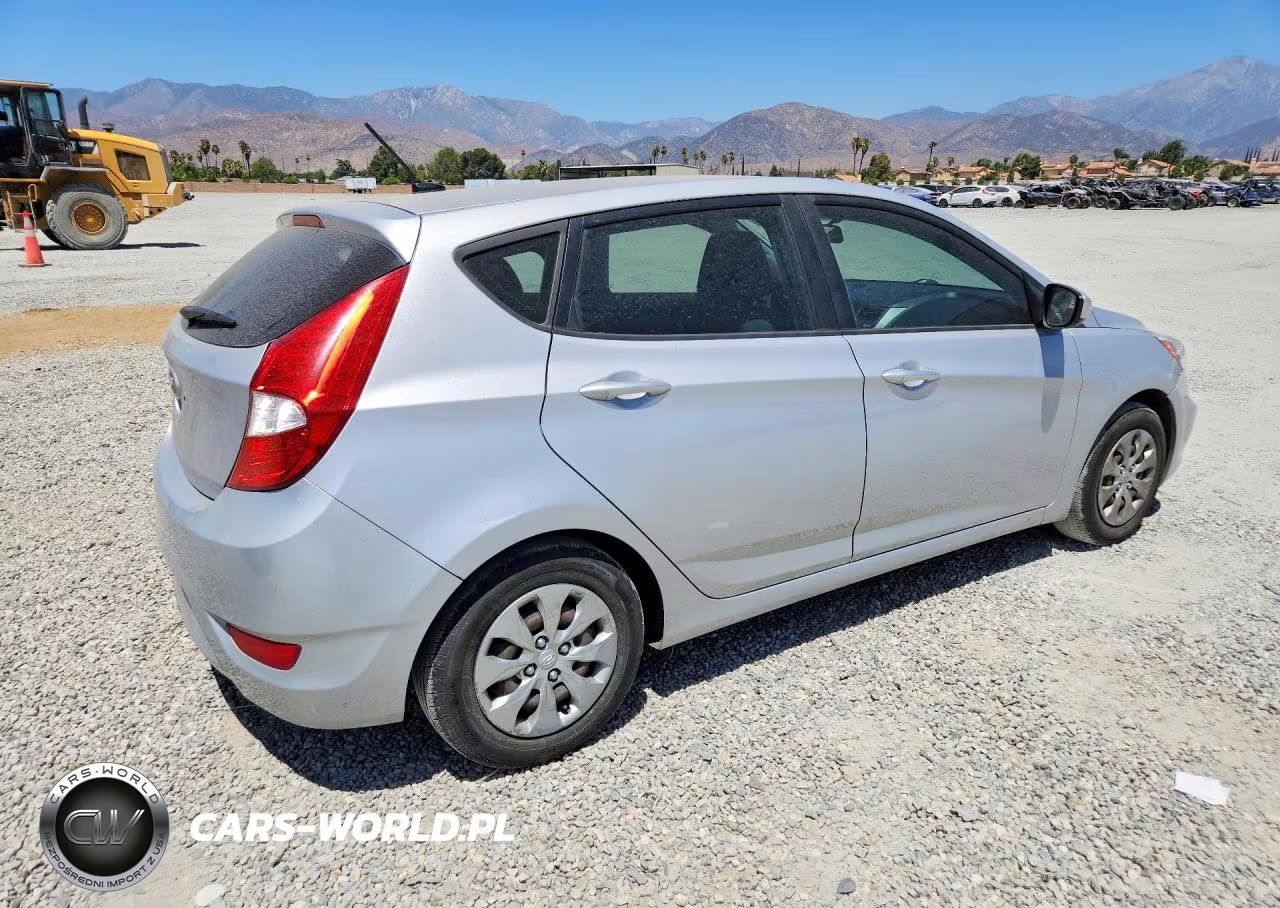 2016 Hyundai Accent VIN:KMHCT5AE9GU270774 - 3