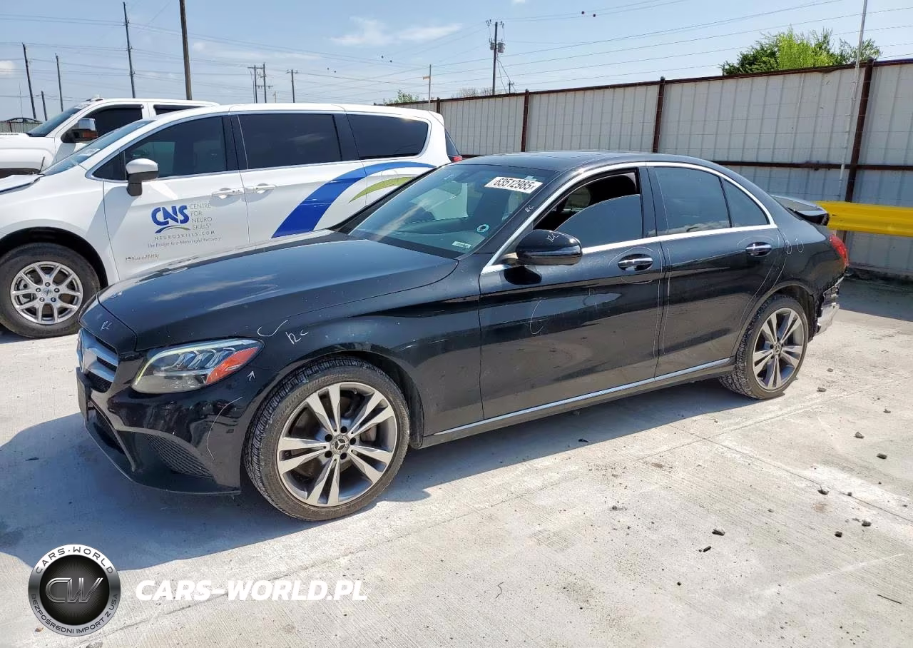 2019 Mercedes-Benz C 300
