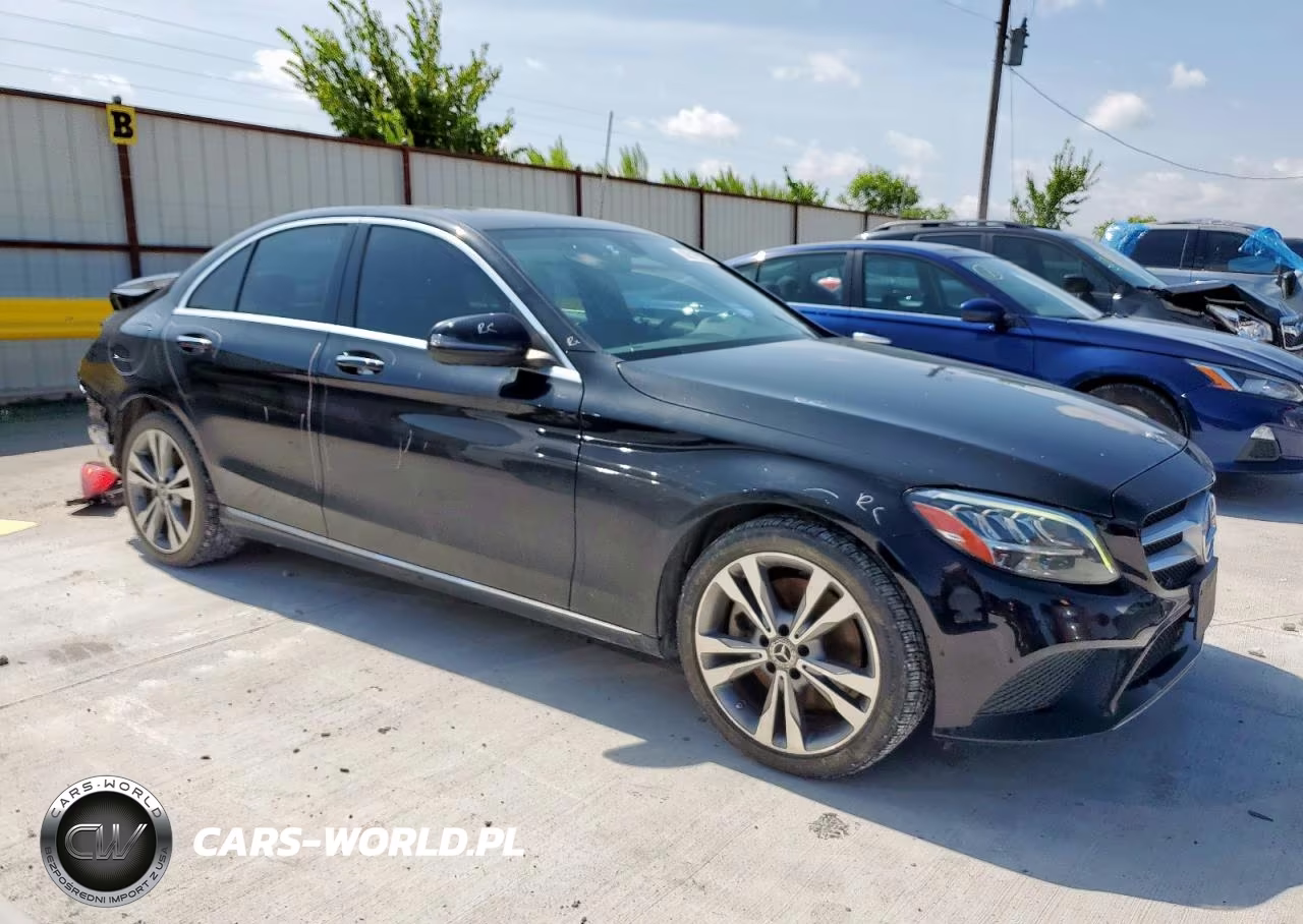 2019 Mercedes-Benz C 300 VIN:55SWF8DB3KU307149 - 4