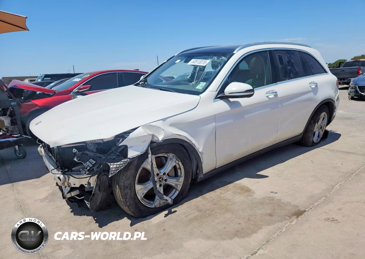 2018 Mercedes-Benz Glc 300 4Matic – zdjęcie 1 z 13