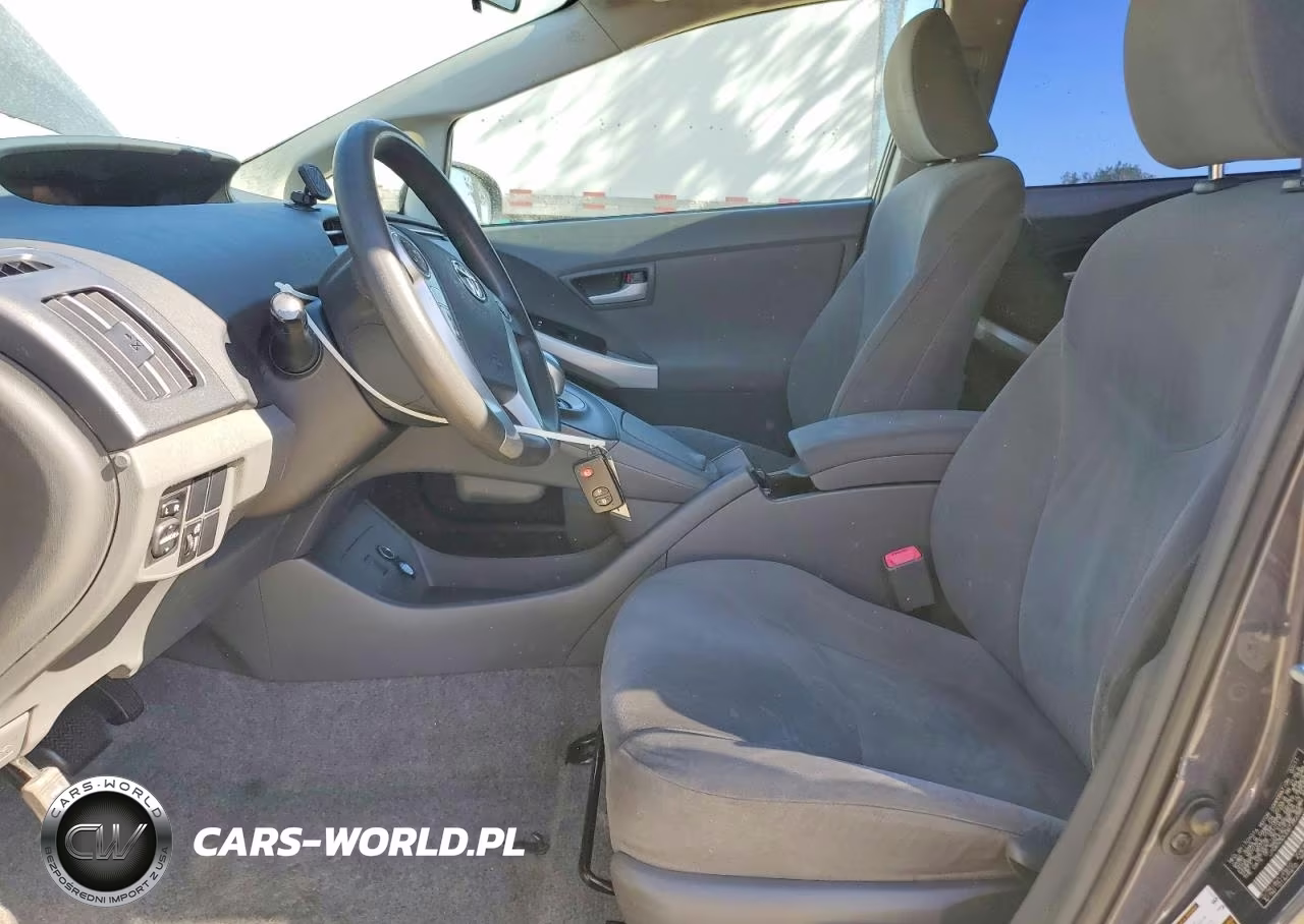 2011 Toyota Prius Three VIN:JTDKN3DU0B1392385 - 7
