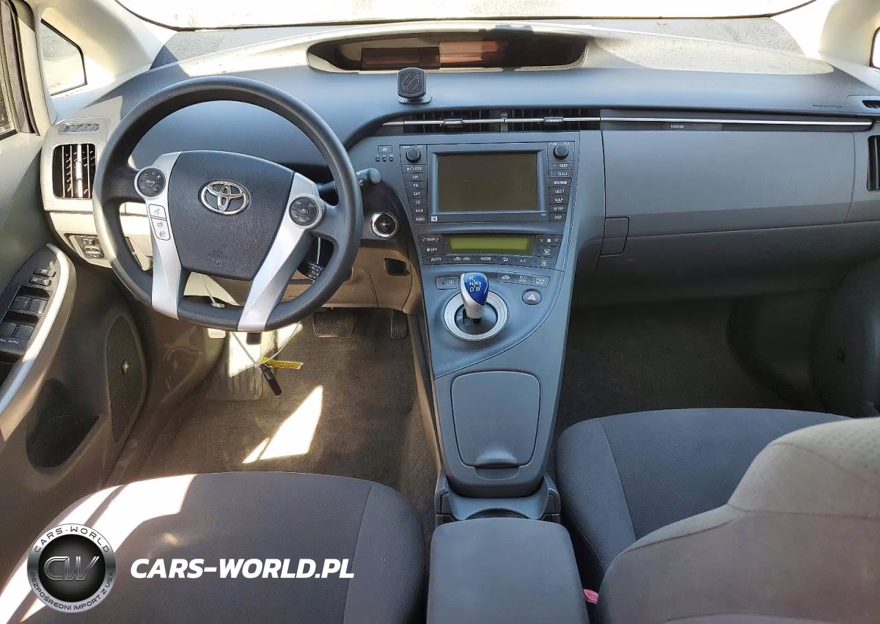 2011 Toyota Prius Three VIN:JTDKN3DU0B1392385 - 8