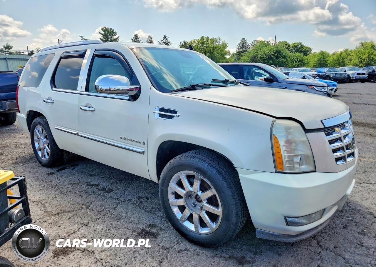 2007 Cadillac Escalade Luxury VIN:1GYFK63877R355000 - 4
