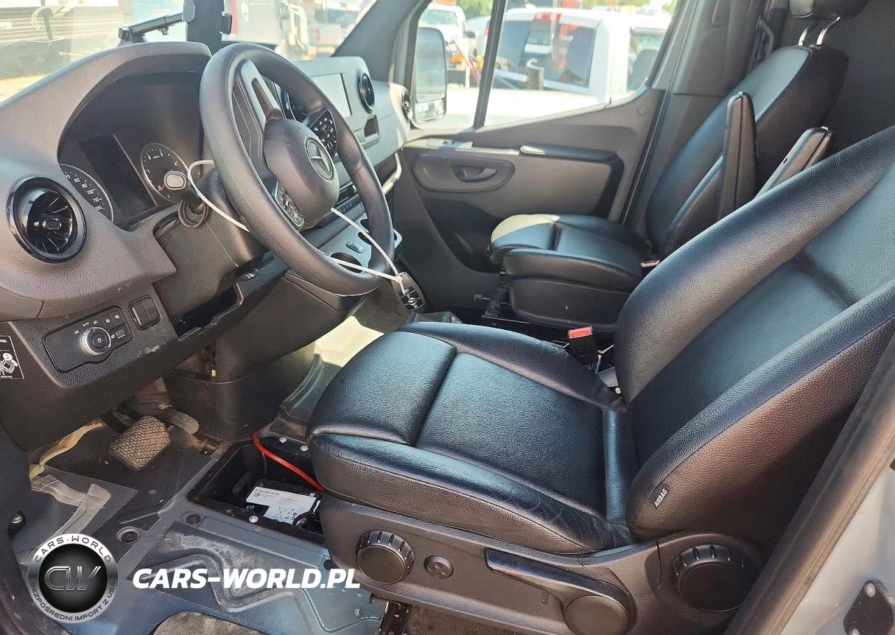 2024 Mercedes-Benz Sprinter 4500 Delivery Van VIN:W1Y9ND3Y5RT176759 - 7