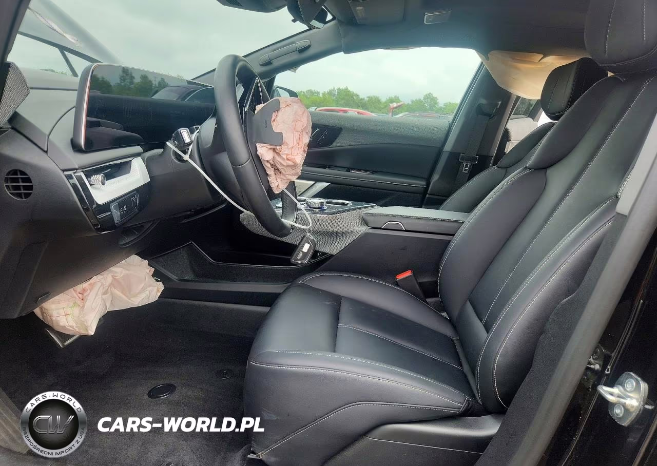 2026 Cadillac Optiq Sport VIN:3GYK3EM48TS133798 - 7