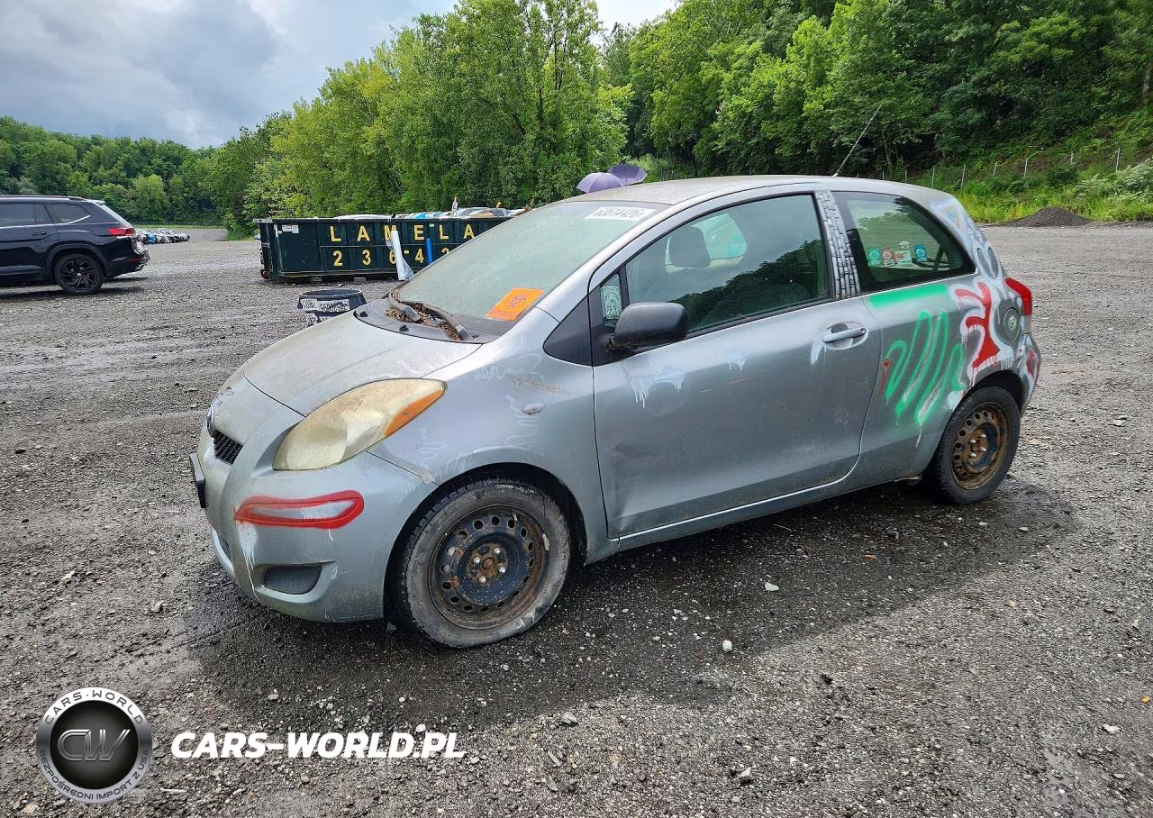 2010 Toyota Yaris Base – zdjęcie 1 z 12