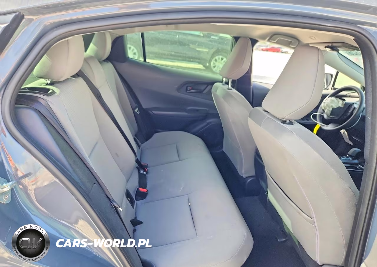 2024 Toyota Prius Le VIN:JTDACAAU1R3042479 - 10