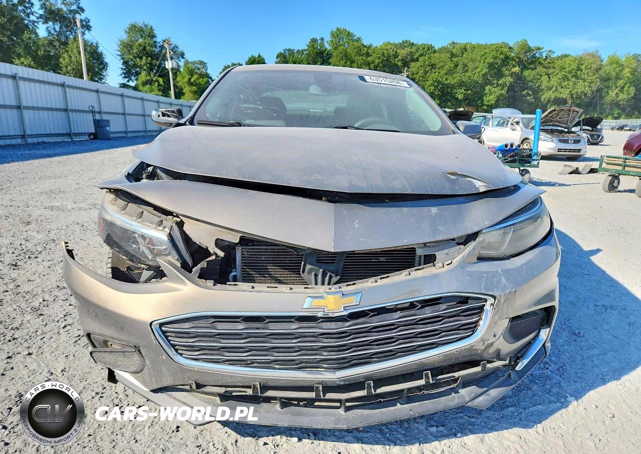 2017 Chevrolet Malibu Lt VIN:1G1ZE5ST0HF165139 - 5