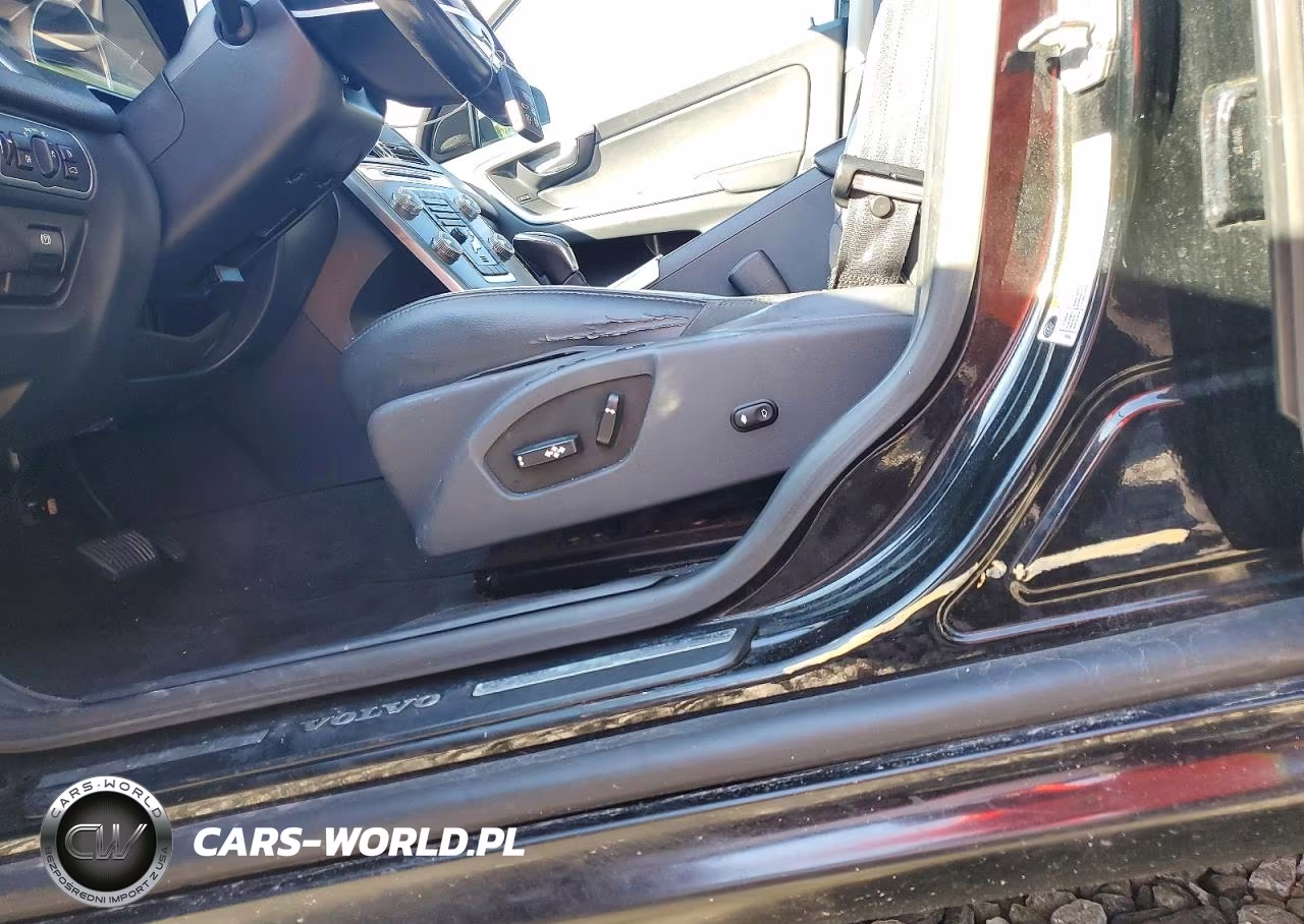 2016 Volvo Xc60 T5 Premier VIN:YV4612RK3G2792566 - 12