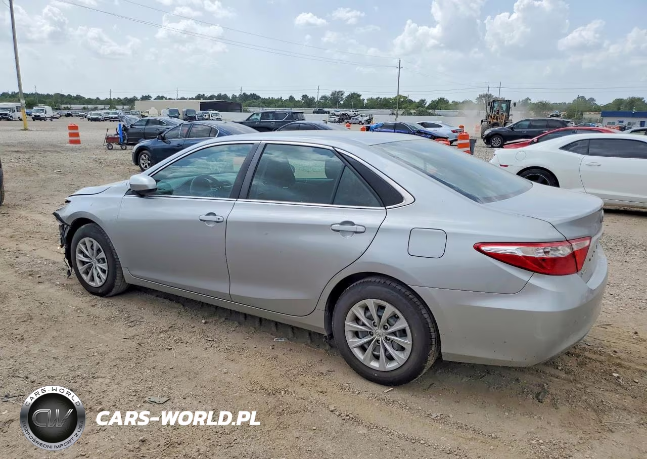 2016 Toyota Camry Le VIN:4T4BF1FK1GR548079 - 2