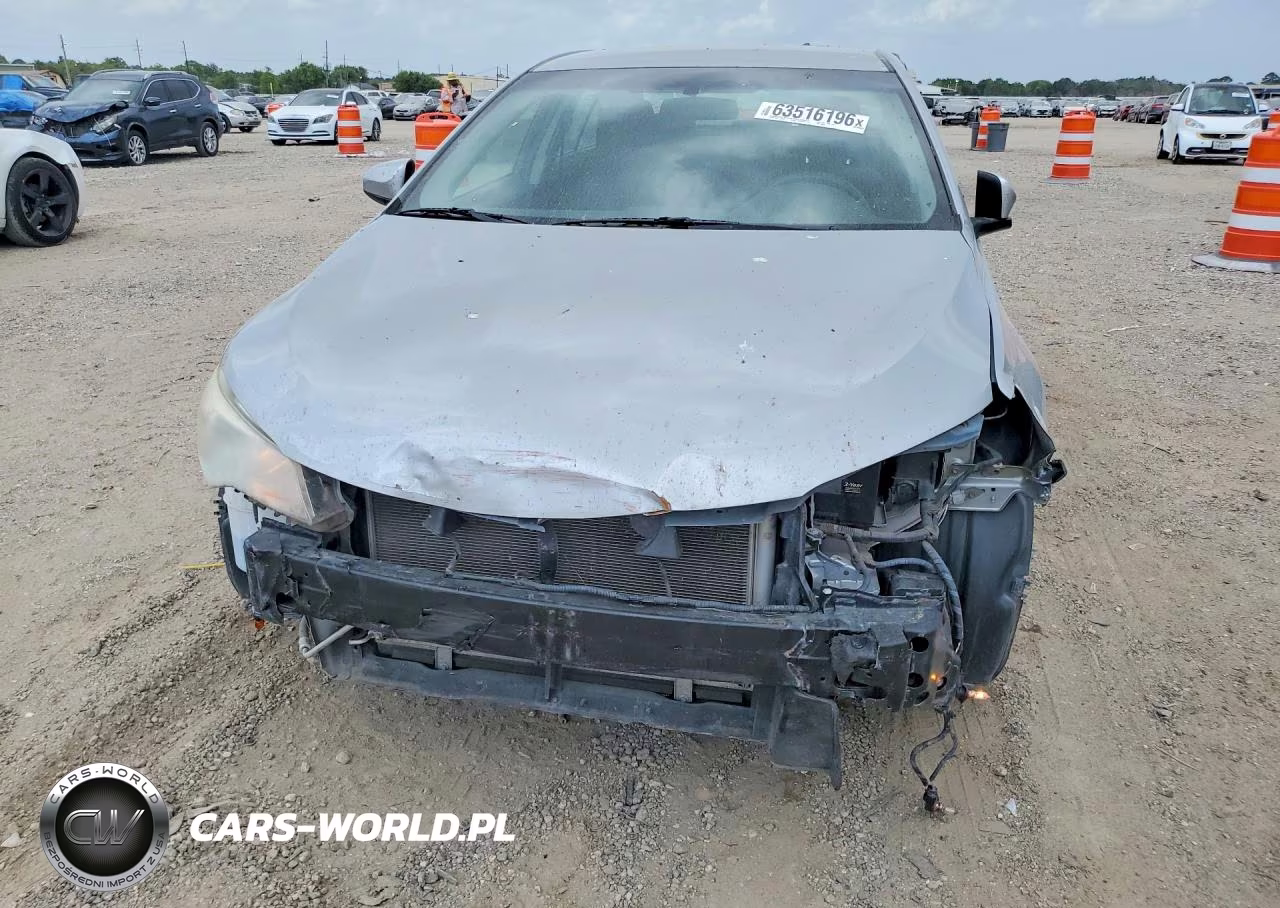 2016 Toyota Camry Le VIN:4T4BF1FK1GR548079 - 5