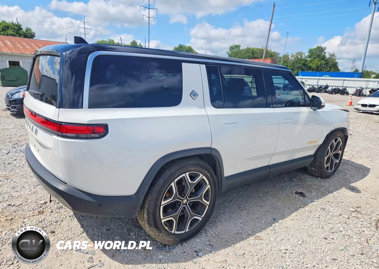 2022 Rivian R1S Launch Edition VIN:7PDSGABL1NN002019 - 3