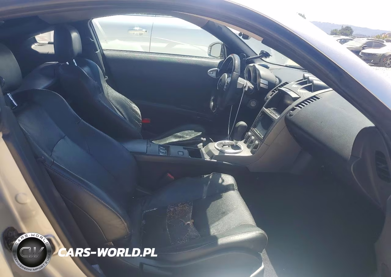2003 Nissan 350Z Coupe VIN:JN1AZ34D33T105131 - 10