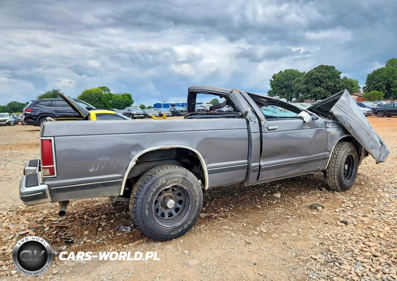 1989 Chevrolet S Truck S10 VIN:1GCCS14Z2K8132106 - 3