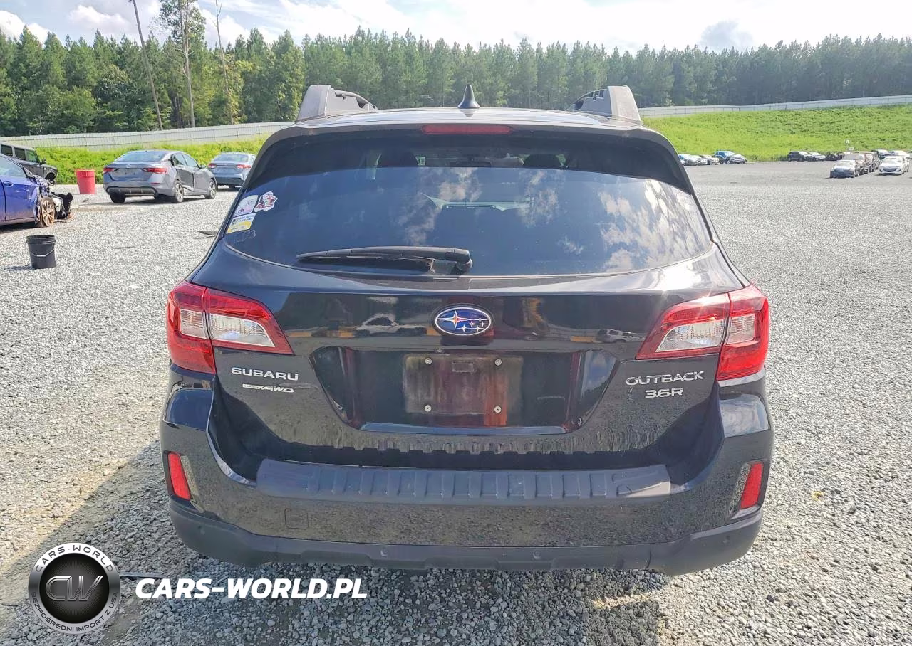 2017 Subaru Outback 3.6R Limited VIN:4S4BSENC2H3386901 - 6