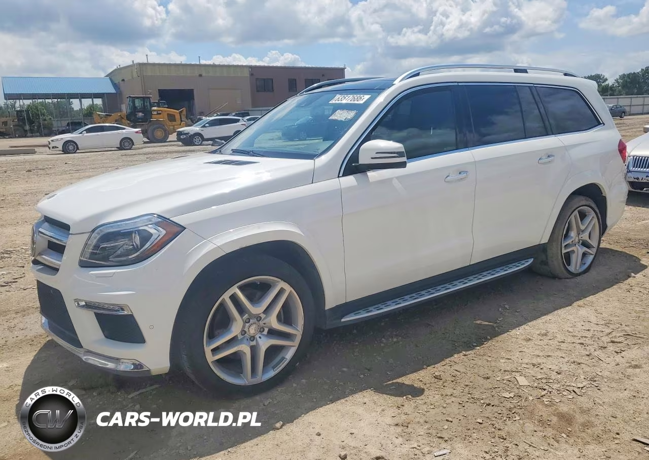 2015 Mercedes-Benz Gl 550 4Matic – zdjęcie 1 z 13