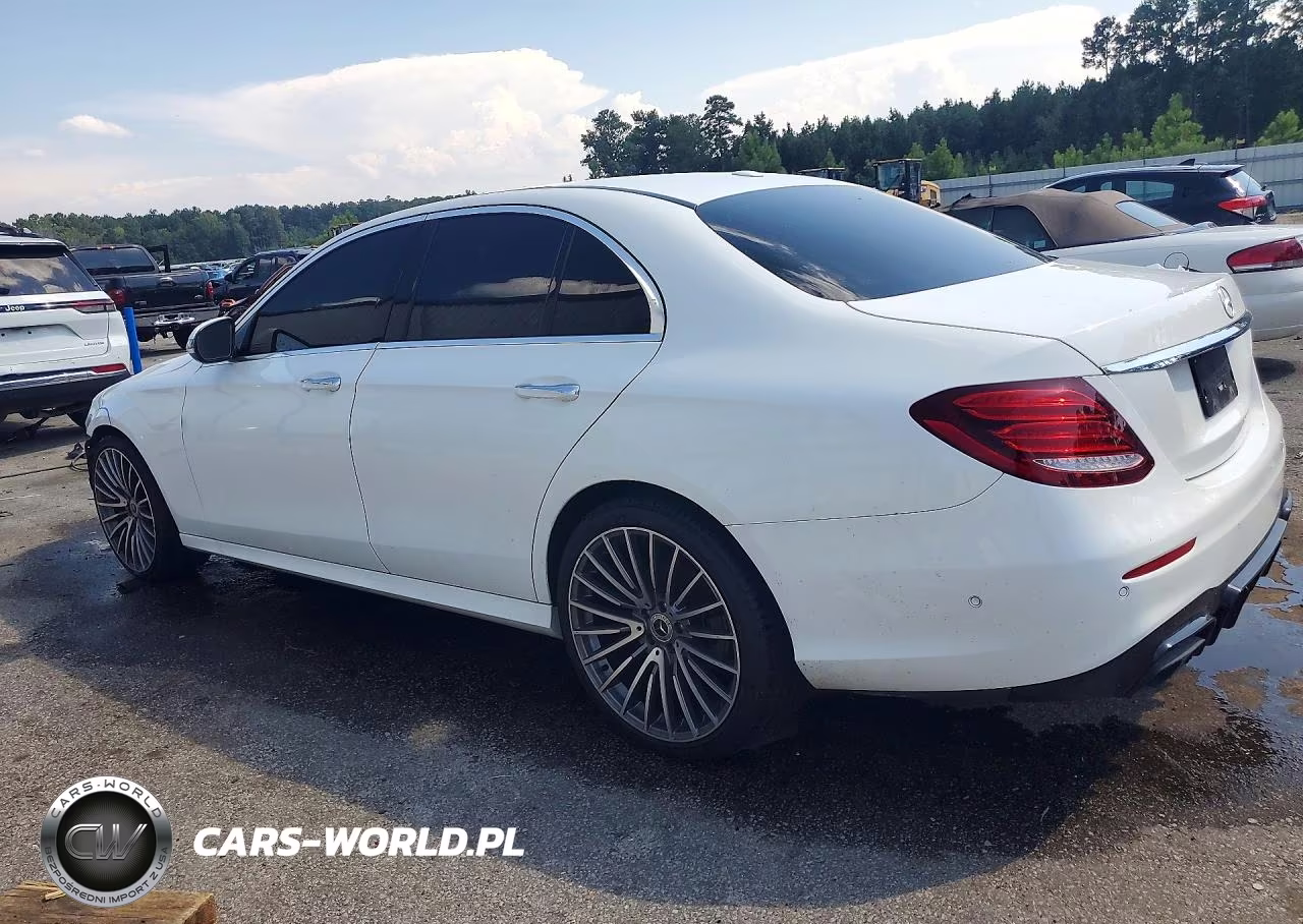 MERCEDES-BENZ E 300 VIN:WDDZF4JB4HA098698 - 2
