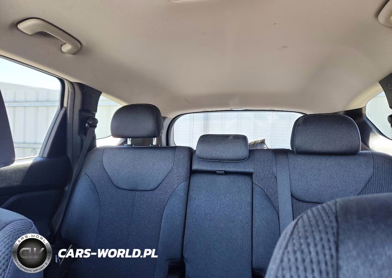 2019 Hyundai Santa Fe Se VIN:5NMS23AD9KH080827 - 10