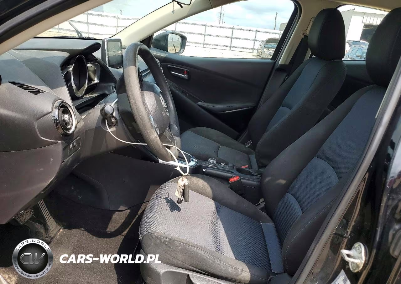 2017 Toyota Yaris Ia Base VIN:3MYDLBYV2HY195896 - 7