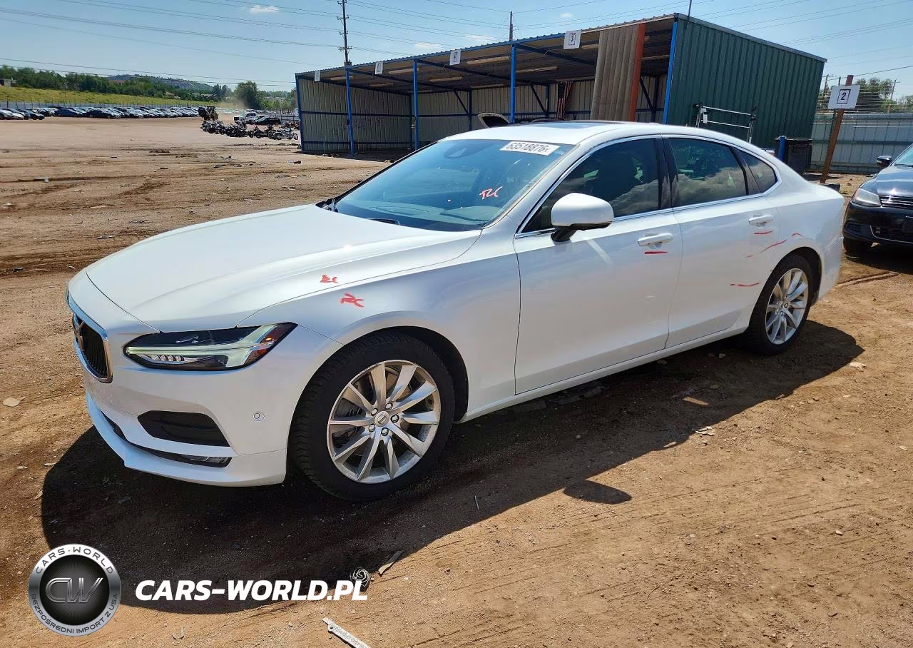2017 Volvo S90 T6 Momentum – zdjęcie 1 z 12