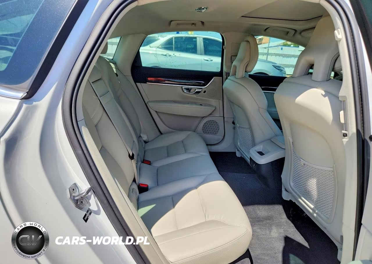2017 Volvo S90 T6 Momentum VIN:YV1A22MK0H1011702 - 10