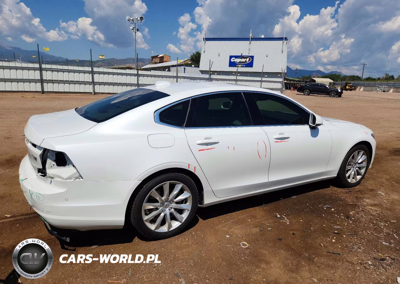 2017 Volvo S90 T6 Momentum VIN:YV1A22MK0H1011702 - 3