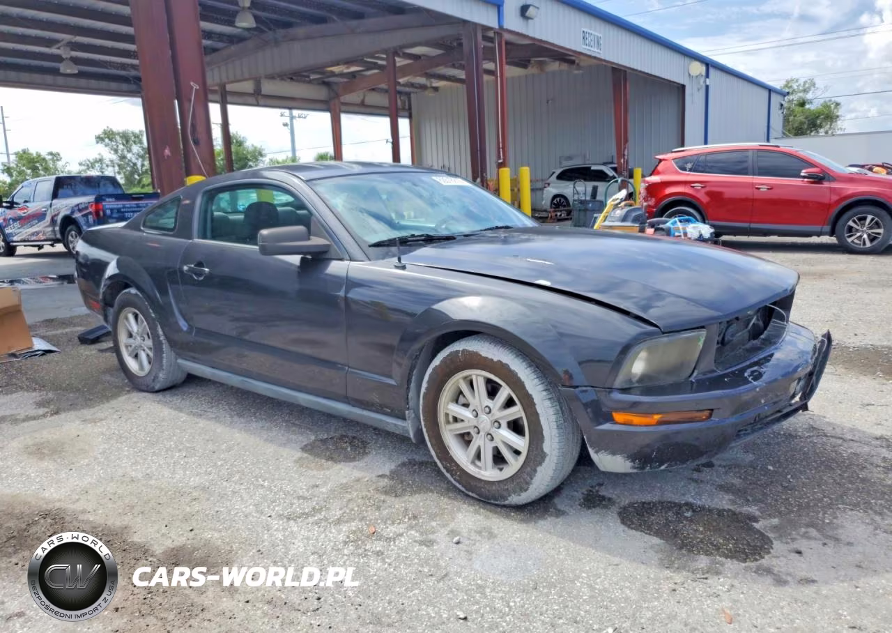 2007 Ford Mustang VIN:1ZVFT80N075323308 - 4