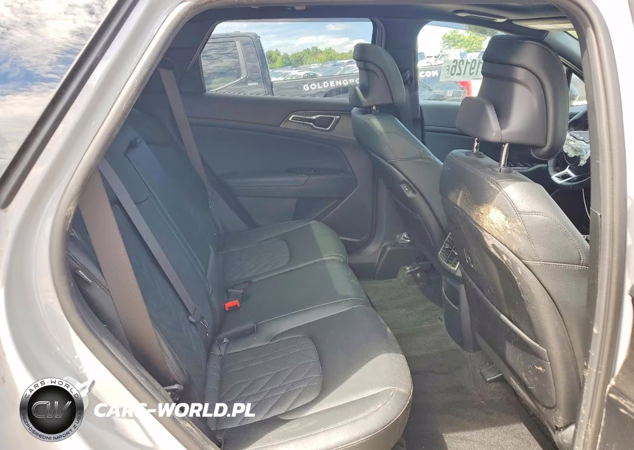 2025 Kia Sportage X Line VIN:5XYK6CDF1SG288115 - 11