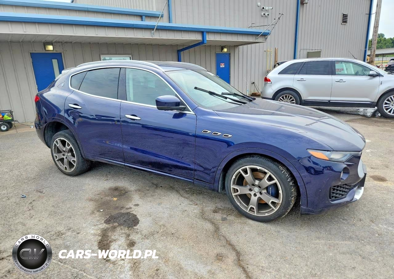 2017 Maserati Levante Luxury VIN:ZN661XUL2HX263371 - 4
